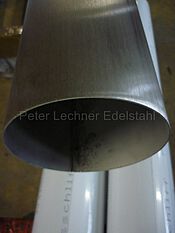 Längsschliff auf Edelstahlrohr 168,3x2mm für funktionalem Zweck im Maschinenbau