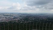 Ausblick nach Stuttgart vom Fernsehturm Richtung Innenstadt und Bahnhof